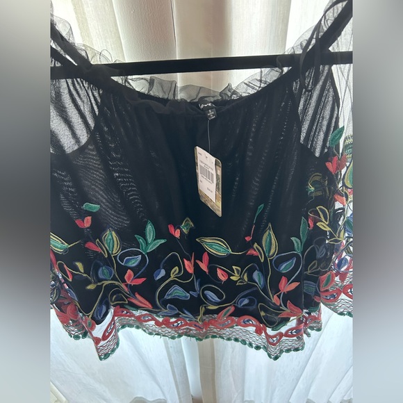 Black Off Shoulder Blouse with Flower Appliqué Details in Size S - Picture 2 of 7